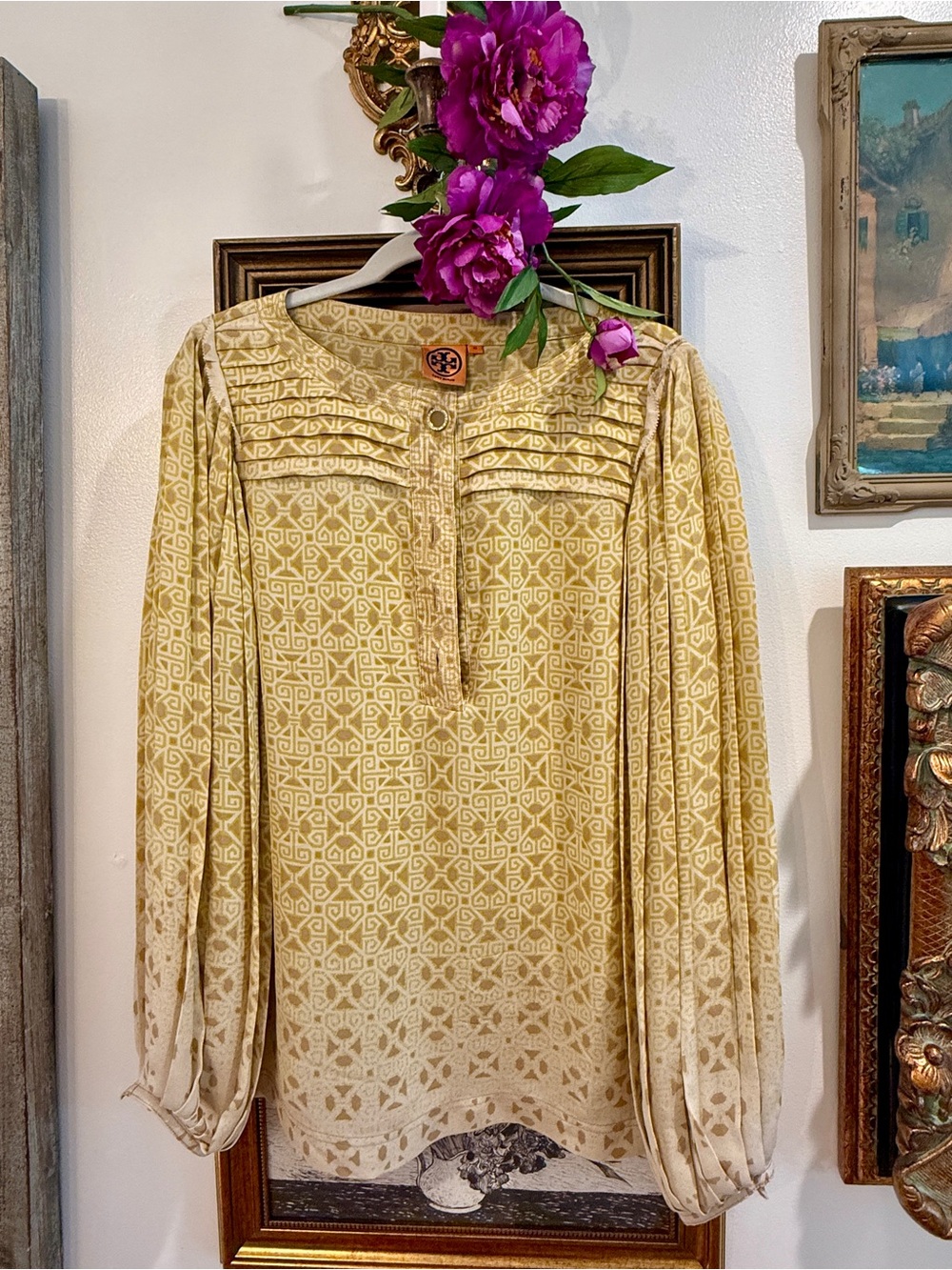 Tory Burch Yellow Geometric Pleated Yoke Blouse - Picture 5 of 7